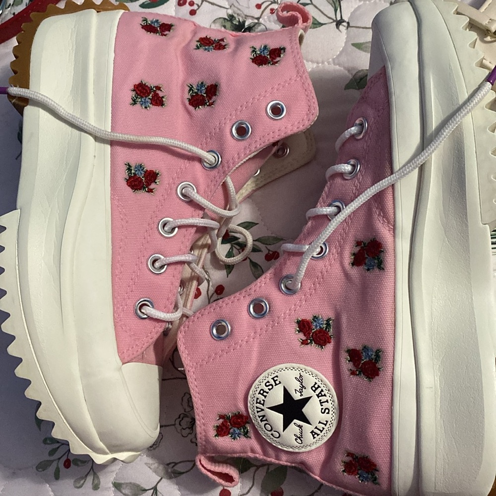 Run Star Hike Platform Embroidered Floral